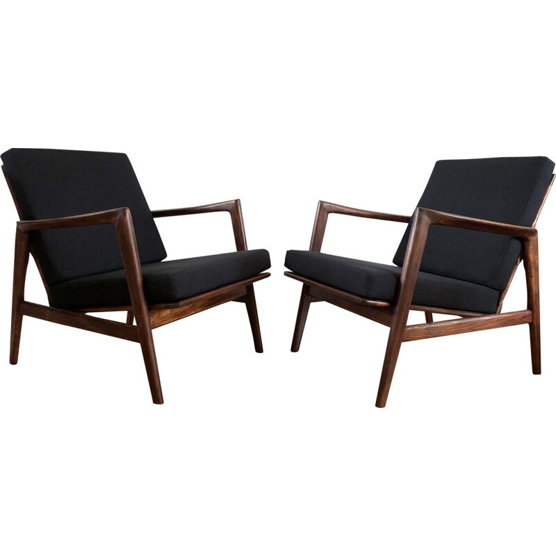 Pair of Mid-Century Black Armchairs from Swarzędzkie Fabryki Mebli, 1960s