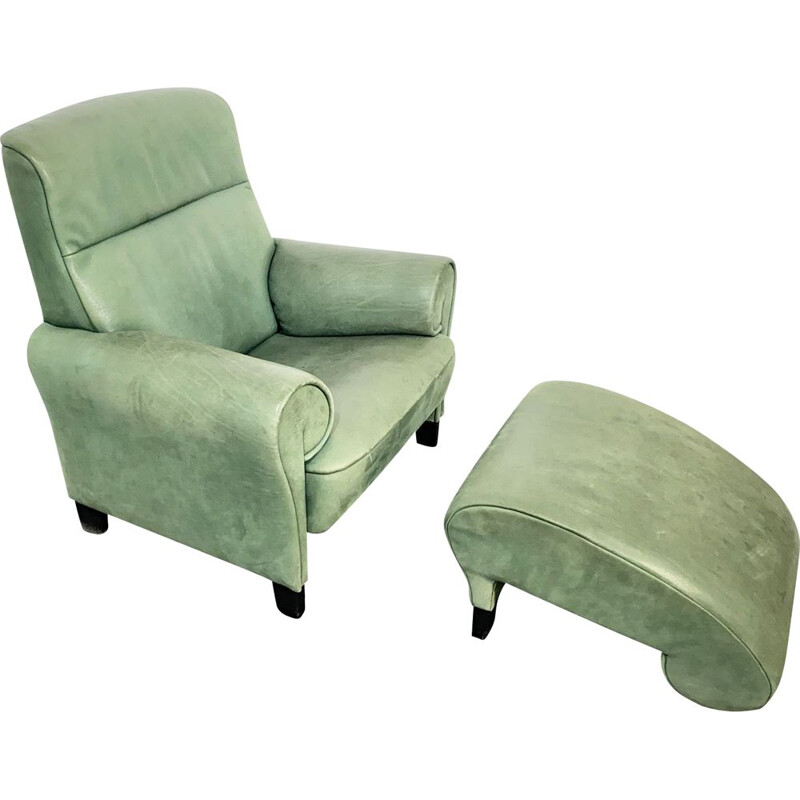 Poltrona Vintage, chaise longue com escabelo DS-90, couro verde, de Anita Schmidt para De Sede, Suíça, 1992.