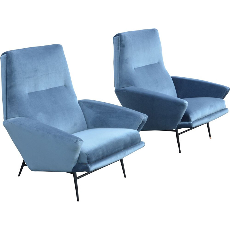 Paire de fauteuils vintage de Guy Besnard velours bleu 1962