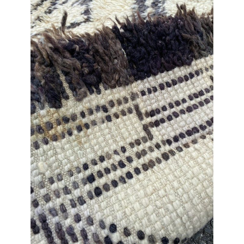 Tappeto berbero vintage in lana boujaad tessuto a mano