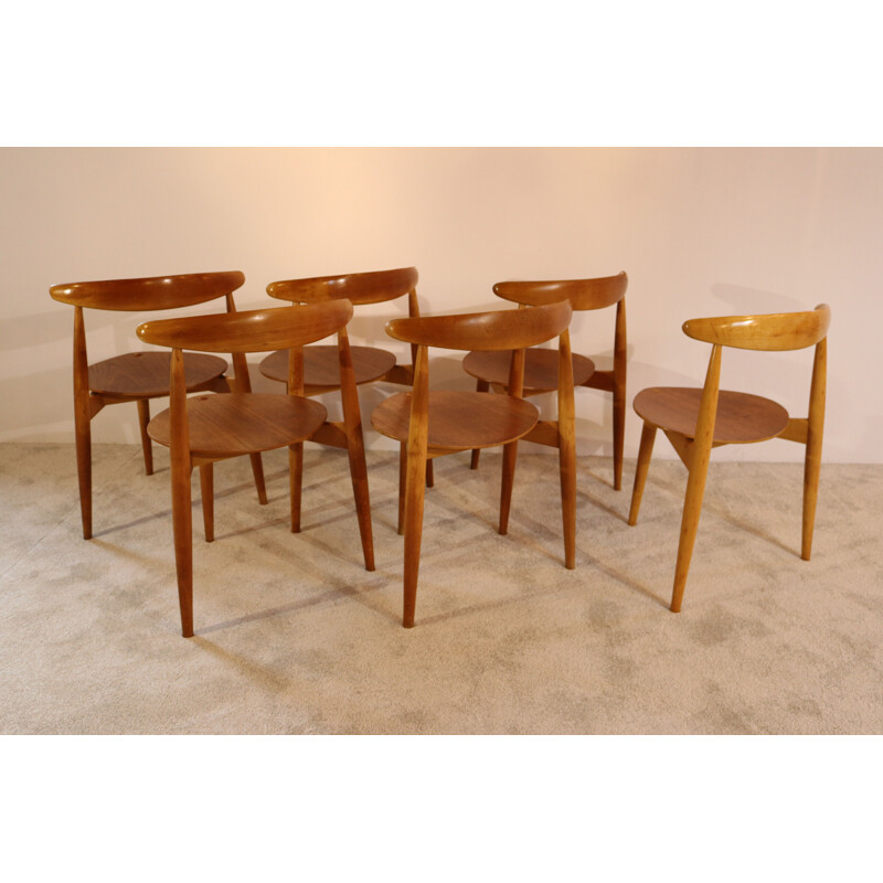 Vintage Heart dining set by Hans Wegner for Fritz Hansen Denmark 1950s