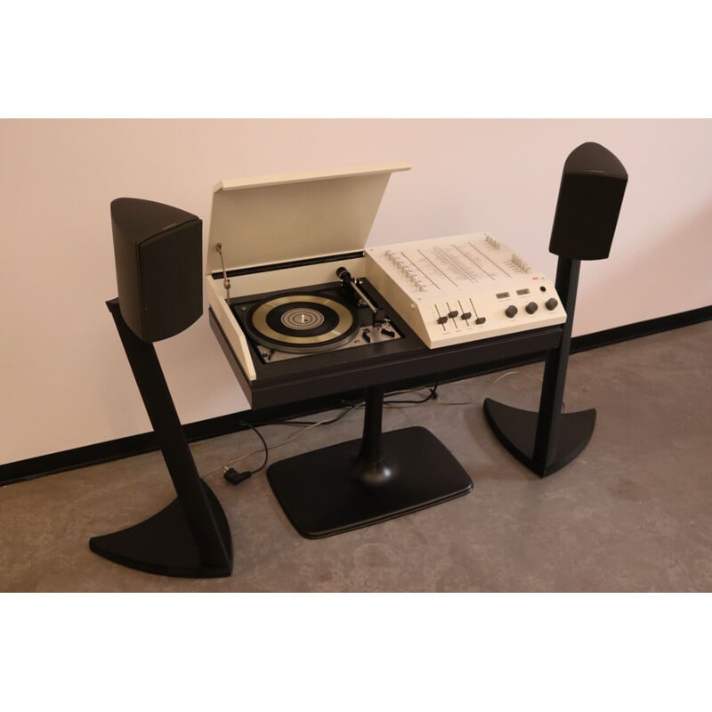 Vintage Wega 3205 hifi on foot with 2 speakers Germany 1970s