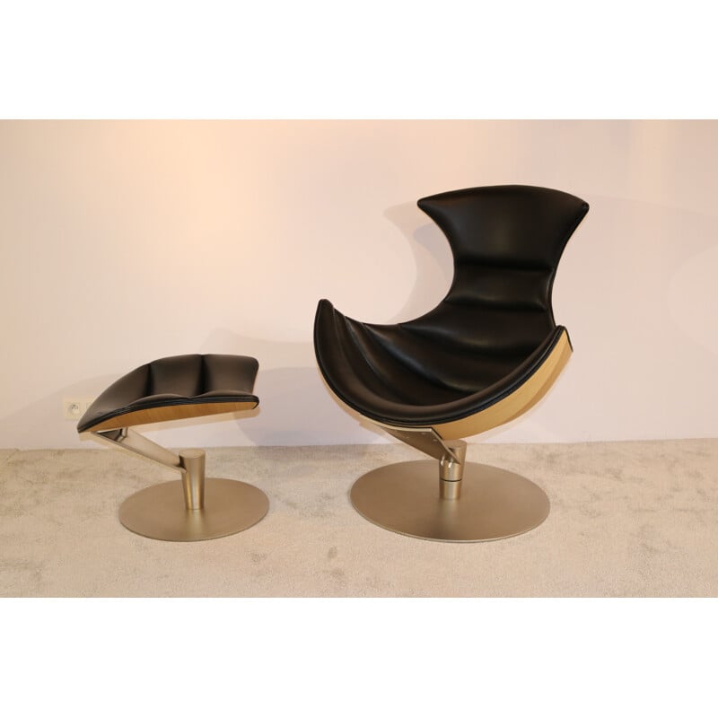 Vintage Swivel lounge chair & ottoman 'Lobster' chair by Lund & Paarmann for BruunMunch Denmark 2000s