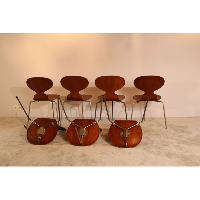 Set of 7 vintage 'Ant' chairs 3100 by Arne Jacobsen for Fritz Hansen Denmark 1950s