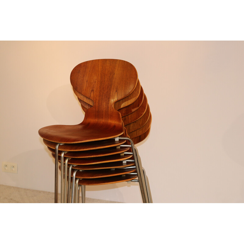 Set of 7 vintage 'Ant' chairs 3100 by Arne Jacobsen for Fritz Hansen Denmark 1950s
