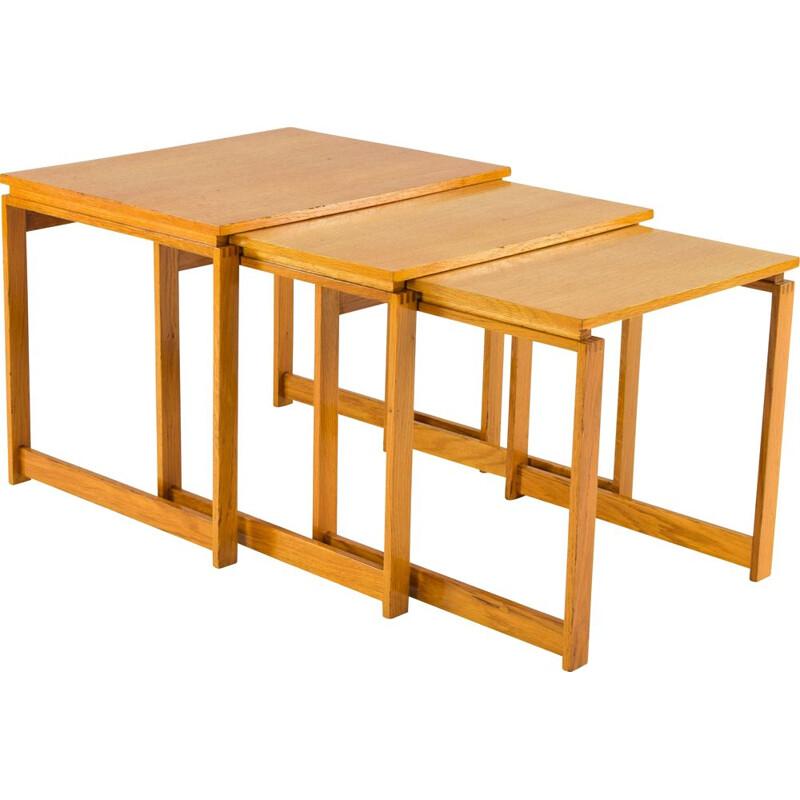 Ensemble de 3 tables gigogne vintage en hêtre danoise 1970