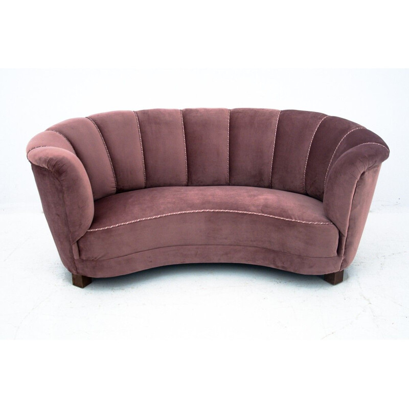 Vintage pink curved banana sofa