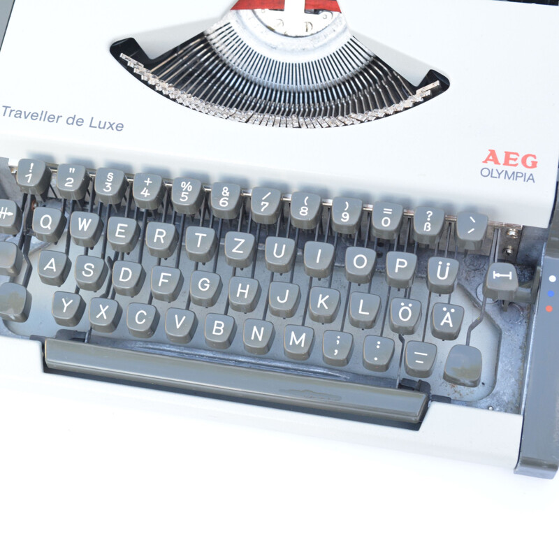 Machine à écrire vintage pour valises, AEG Olympia Traveler de Luxe, Allemagne 1970