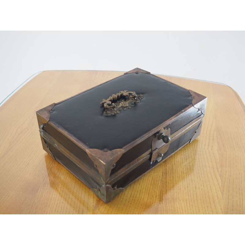 Vintage leather cigar box jewelry box, 1900