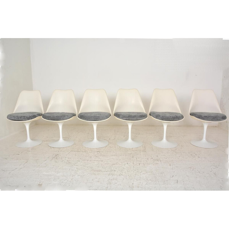 Suite of 6 Vintage swivel chairs 'Tulip' by Eero Saarinen Knoll international 1960