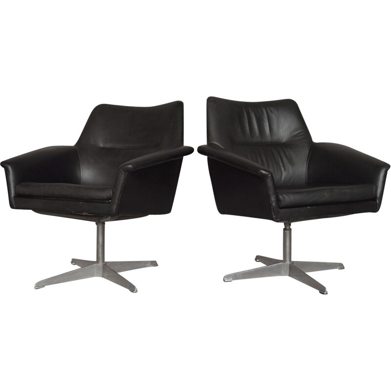 Pair of Mid-Century Black Leather Swivel Armchair by Ire Möbel AB, Scandinavian 1960s