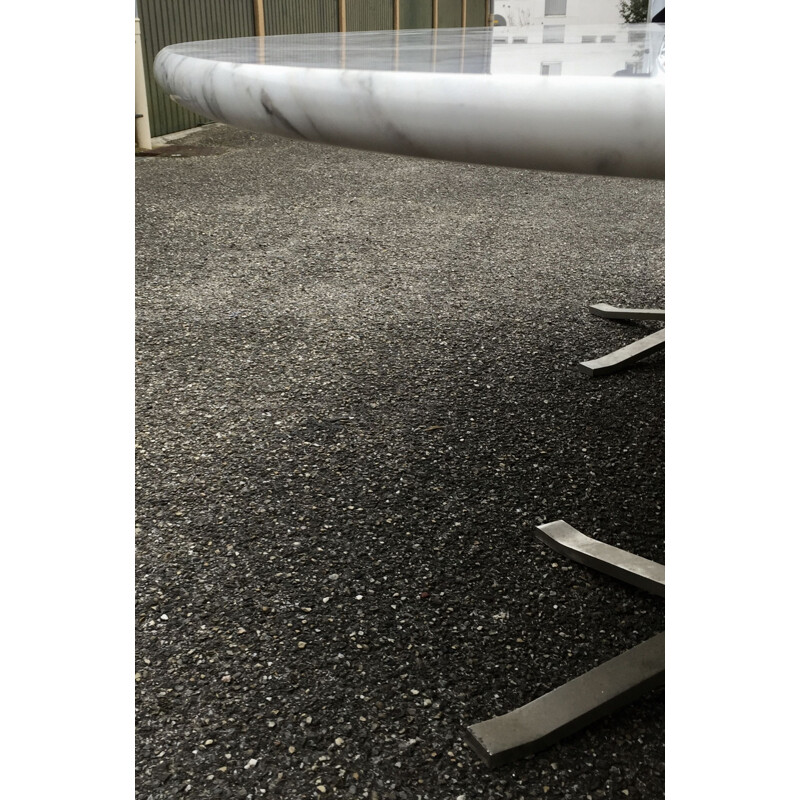 Vintage oval table in white marble with veins 1970