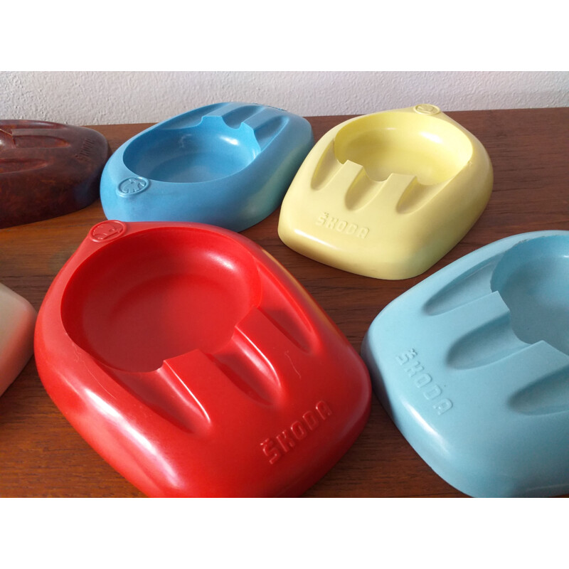 Set of 10 vintage colored bakelite ashtrays by the car manufacturer Škoda, 1950