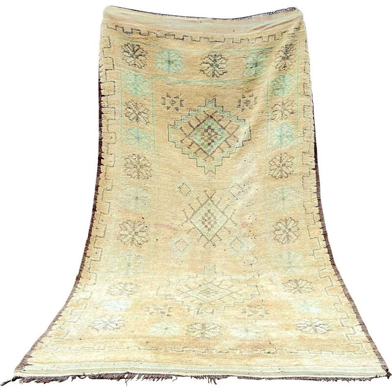 Vintage Berber Boujaad beige carpet