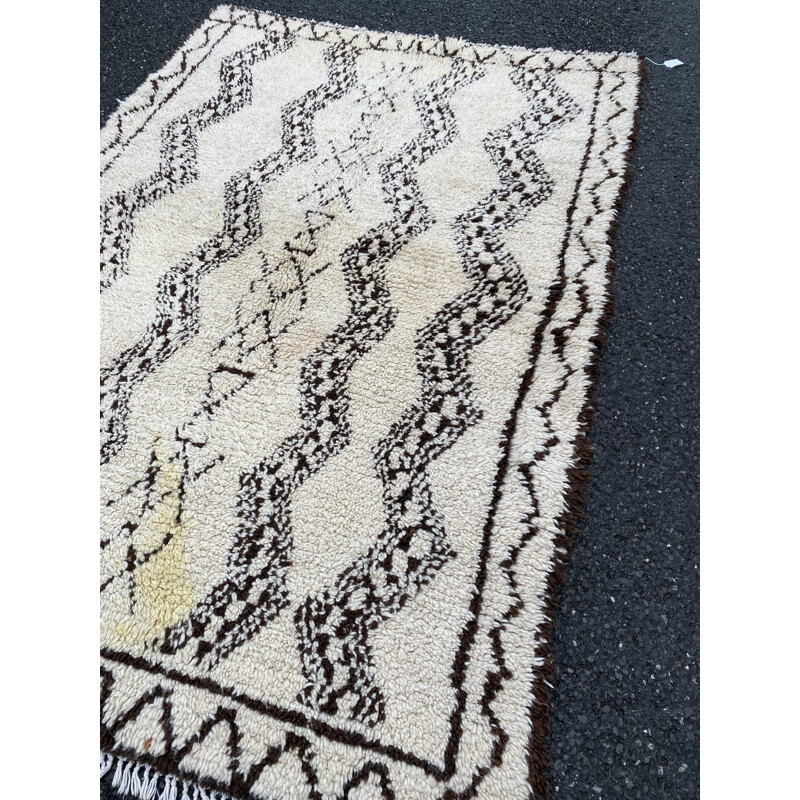 Vintage berbere marmoucha carpet