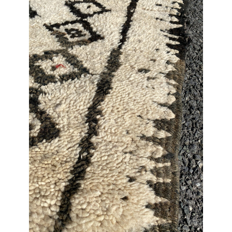 Vintage Berber Carpet Beni Ouarain