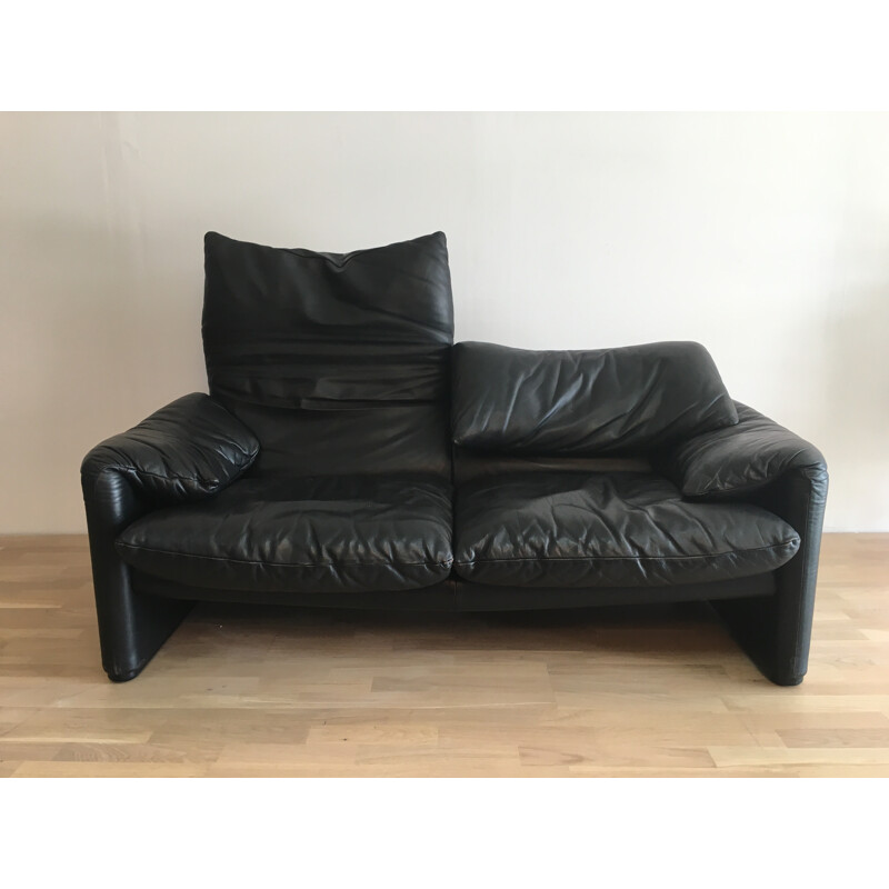 Cassina "Maralunga" 2-seater sofa in black leather, Vico MAGISTRETTI - 1970s