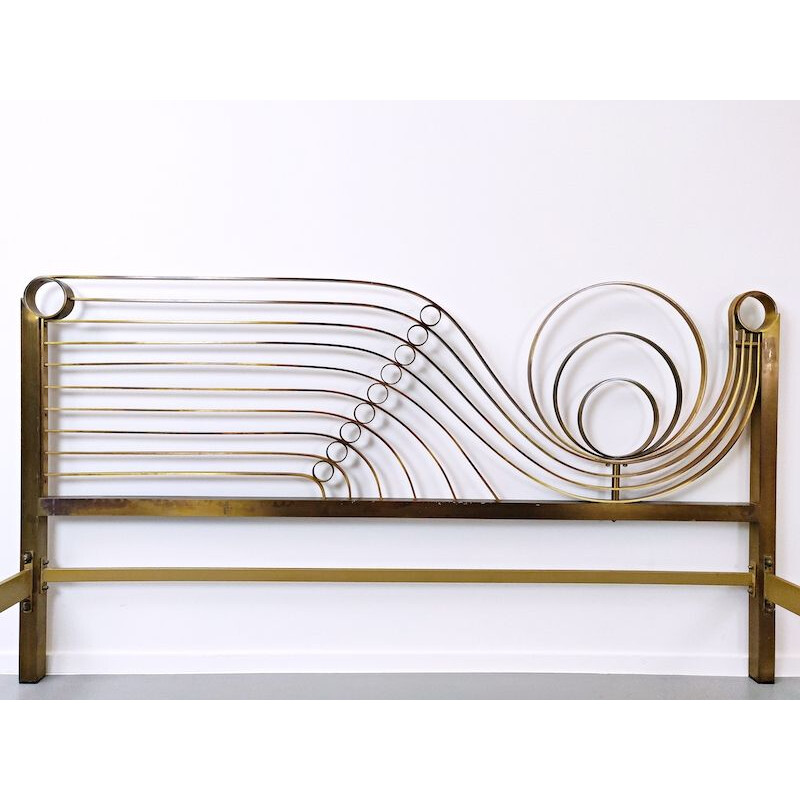 Vintage brass bed by Luciano Frigerio 1970