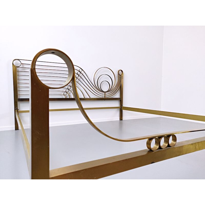 Vintage brass bed by Luciano Frigerio 1970