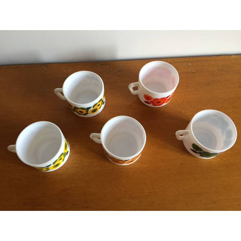 5 Tasses vintage à café Fleuries par Arcopal France 1970