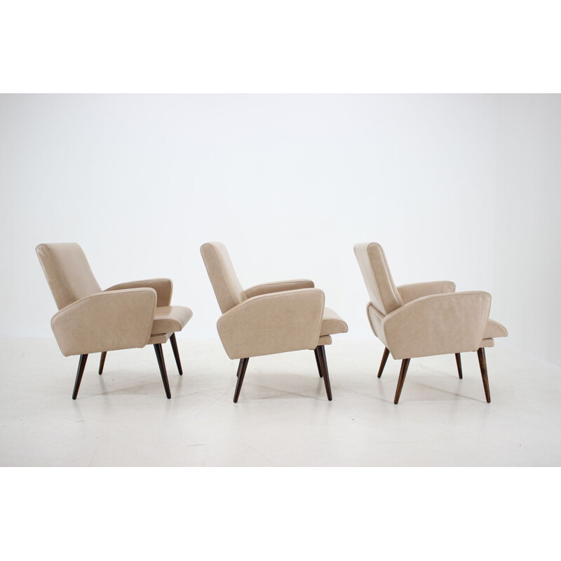 Ensemble de 3 fauteuils vintage en cuir par Miroslav Navrátil, Tchécoslovaquie 1970