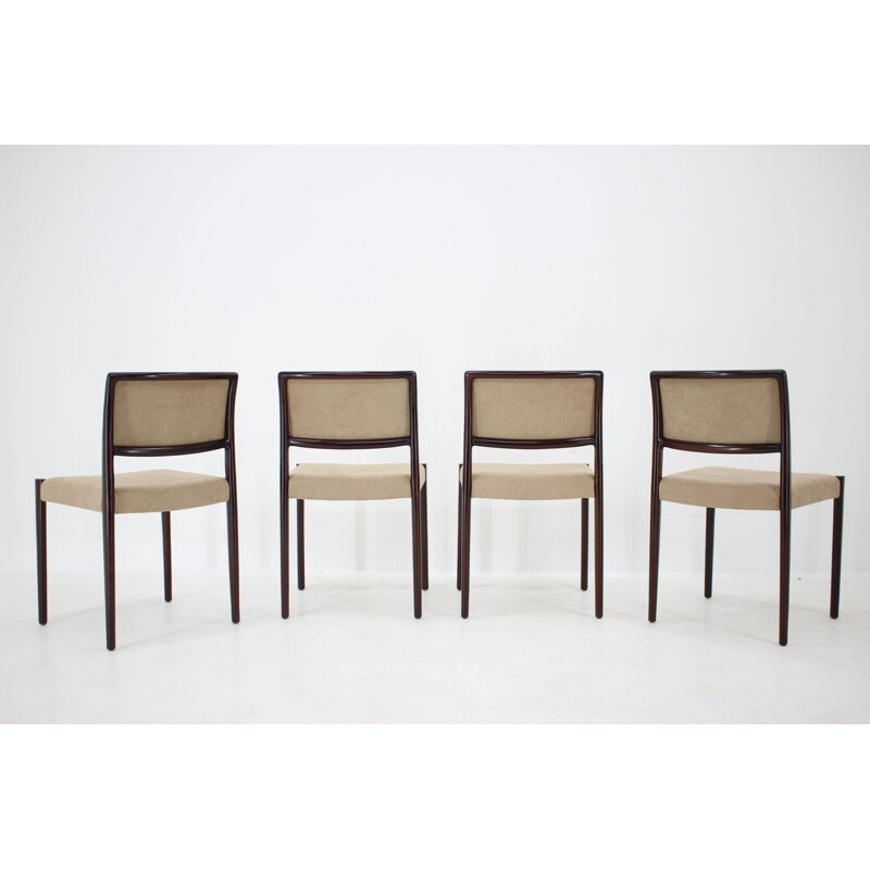 Set of 4 vintage oak chairs, model 80, by Niels O. Møller, Denmark