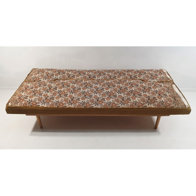 Vintage Daybed Sofa by Miroslav Navratil, 1980s