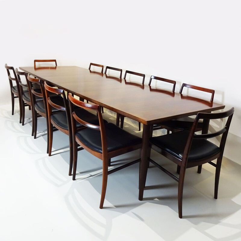 Table à manger vintage à rallonge modèle 201 avec 12 chaises modèle 430 Arne Vodder danois