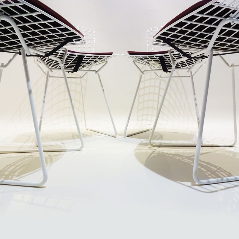 Vintage marble tulip dining table and Bertoia wire chairs dining set Eero Saarinen Knoll Studio 1950s