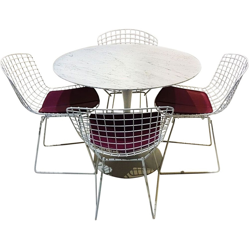 Table de salle à manger vintage en tulipe de marbre et chaises en fil de fer Bertoia Eero Saarinen Knoll Studio 1950