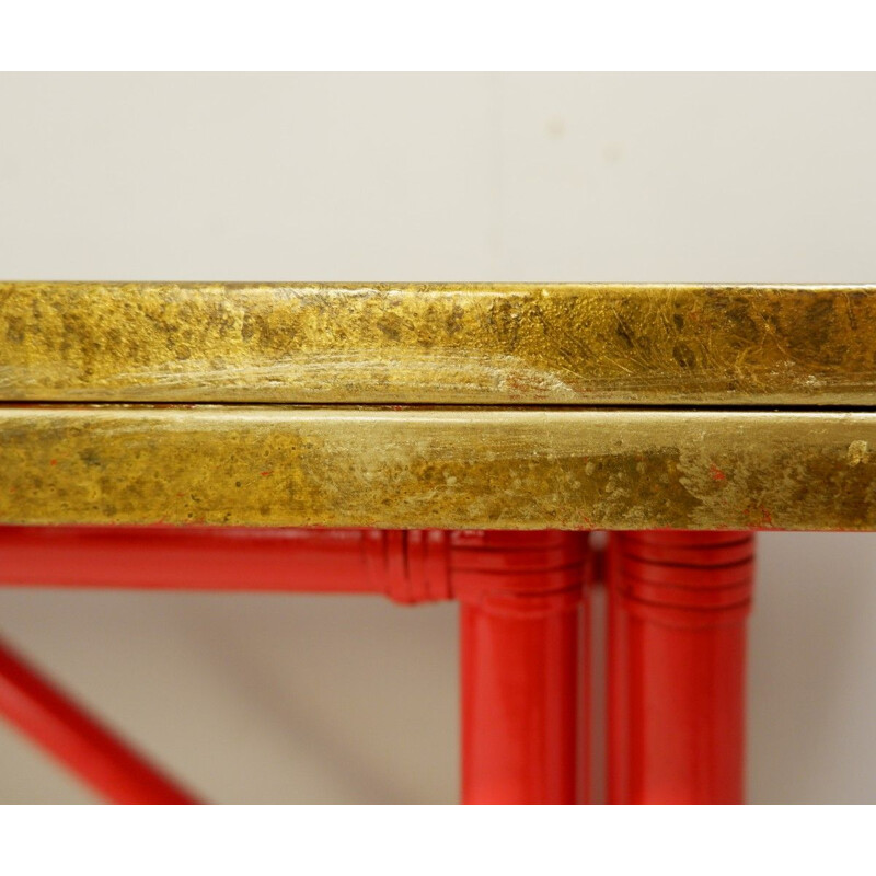 Console vintage en bambou laquée rouge avec plateau laqué doré, Italie