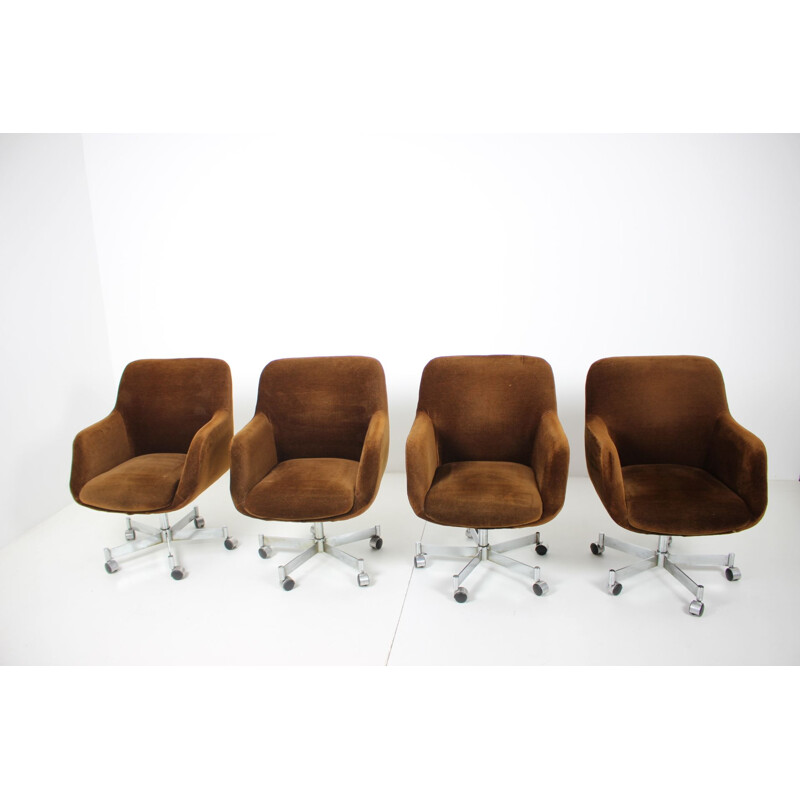 Conjunto de 4 cadeiras giratórias de escritório vintage, Alemanha 1970