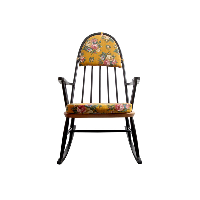 Rocking chair vintage en scandinave 1950