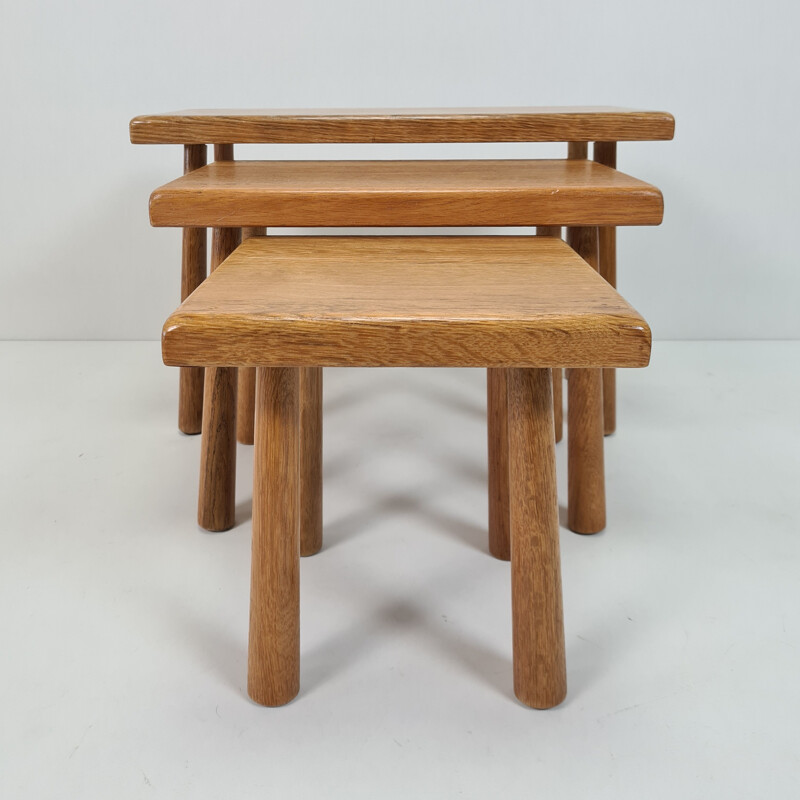 Set of 3 Mid-century oak nesting tables with round tapered legs, Dutch 1960s