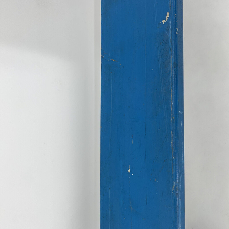 Long banc d'école vintage en bois avec peinture originale 1930