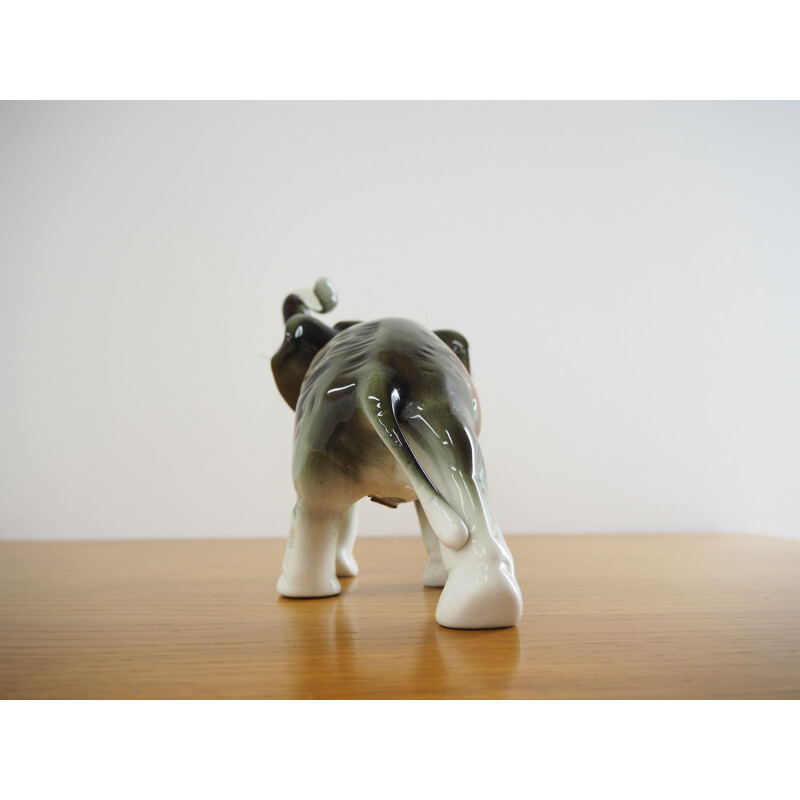 Escultura de elefante porcelânico Vintage de Royal Dux, Checoslováquia 1960