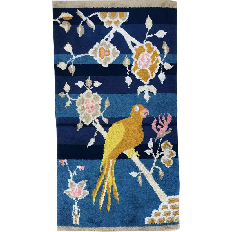 Vintage woolen rug with bird pattern