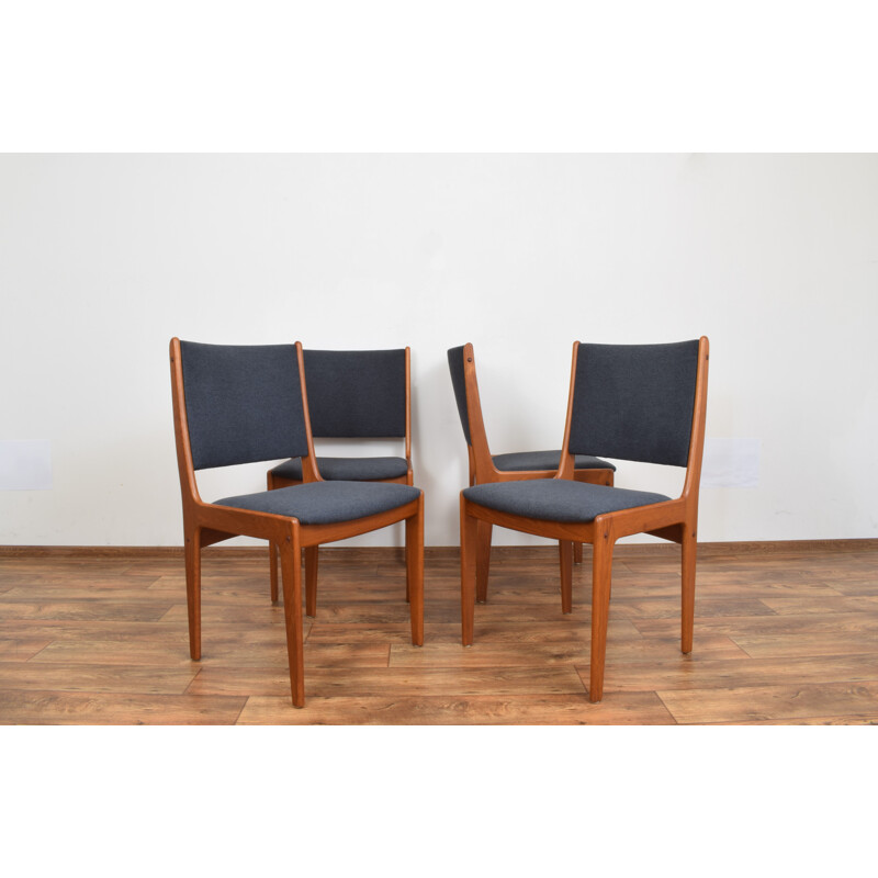 Set of 4 Mid-Dentury Teak Dininng Chairs by Johannes Andersen Danish 1960s