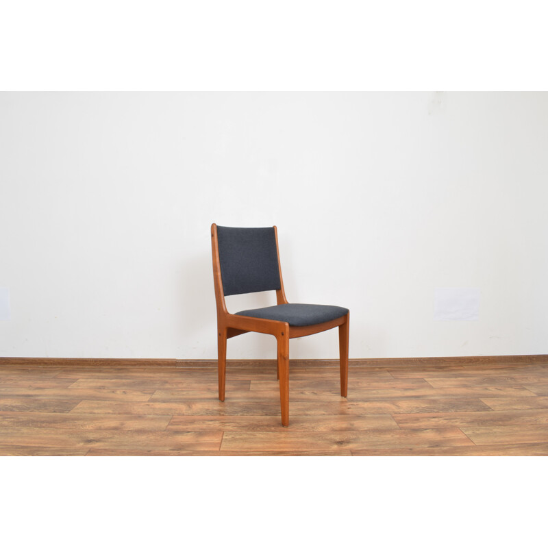 Set of 4 Mid-Dentury Teak Dininng Chairs by Johannes Andersen Danish 1960s