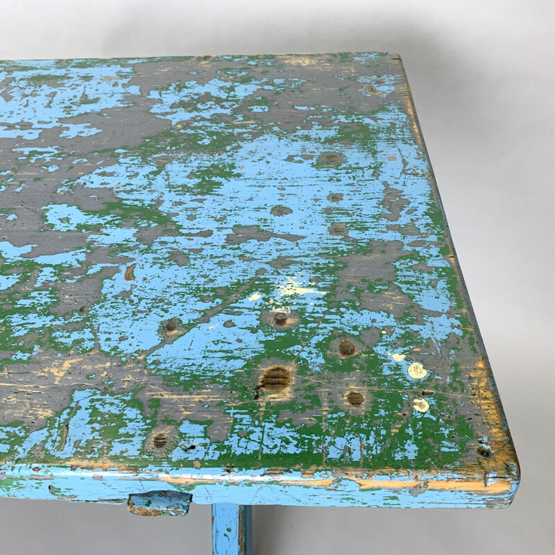 Vintage-Tisch aus Massivholz mit Originalpatina von 1910
