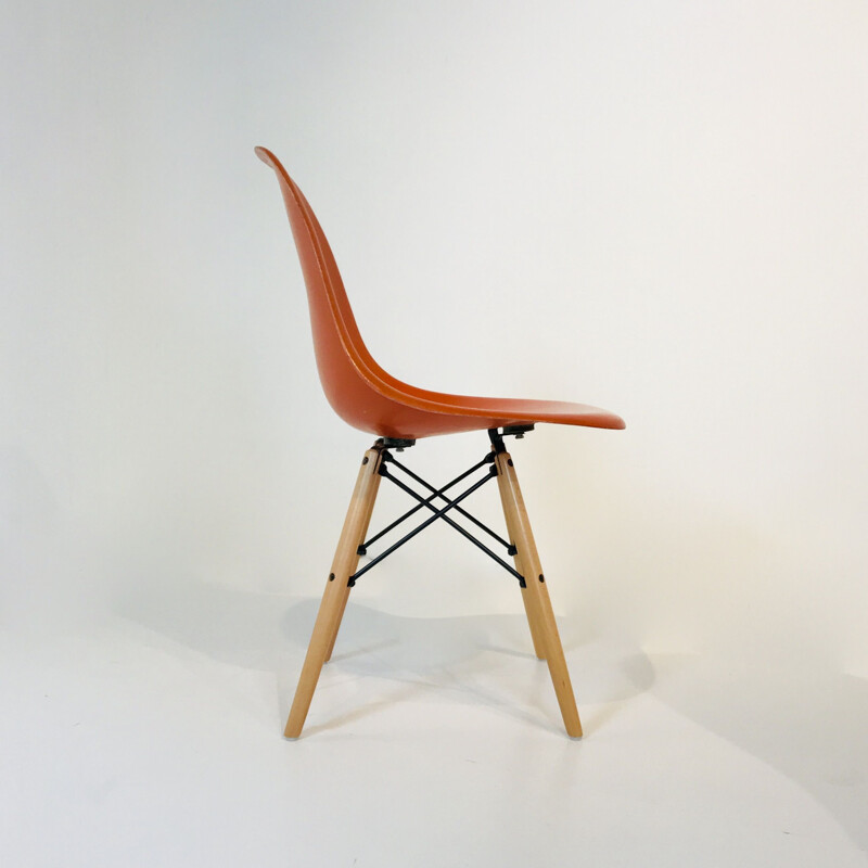 4 Vintage Orange DSW chairs by Charles & Ray Eames, USA 1977