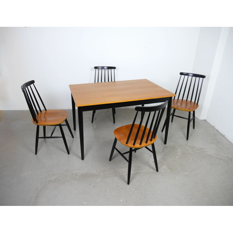 Table à manger et 4 chaises vintage Danemark, 1972