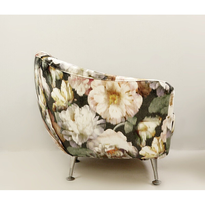 Pair of vintage armchairs in floral velvet, Italy