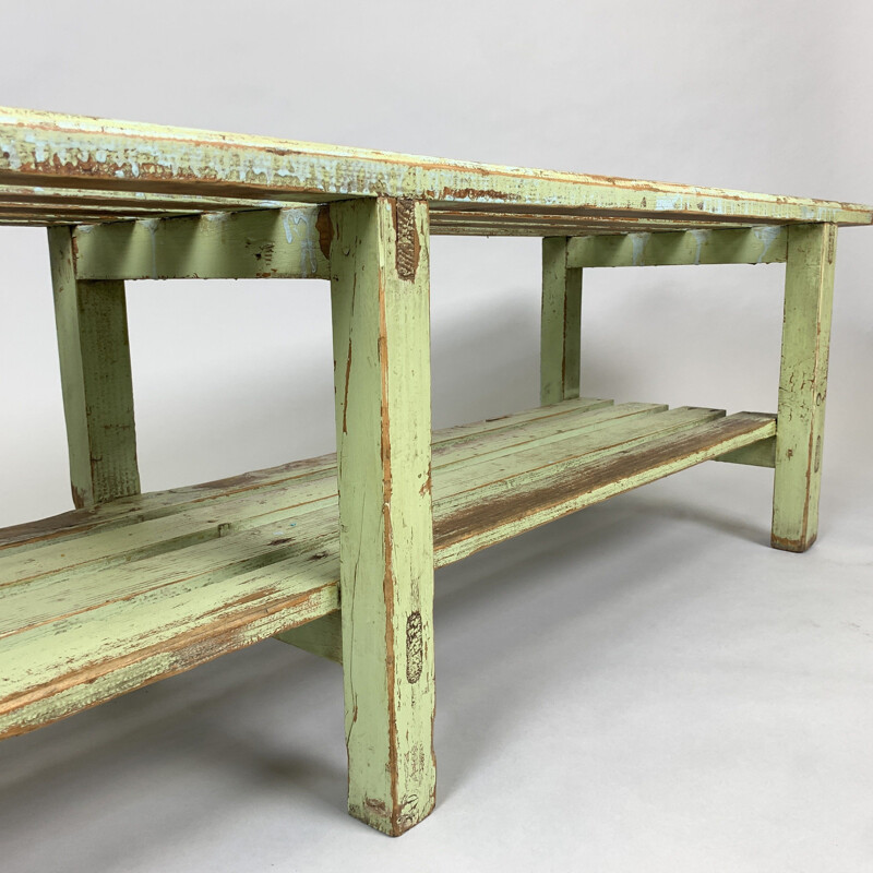 Banc industriel vintage en bois, peinture originale, Tchécoslovaquie 1930