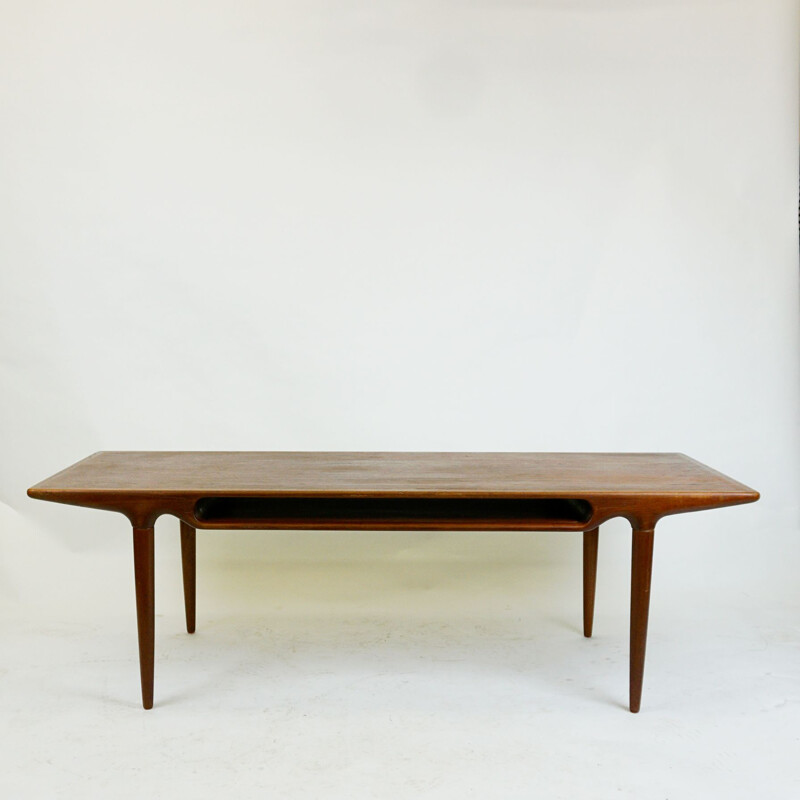 Vintage teak coffee table by Johannes Andersen, Dane