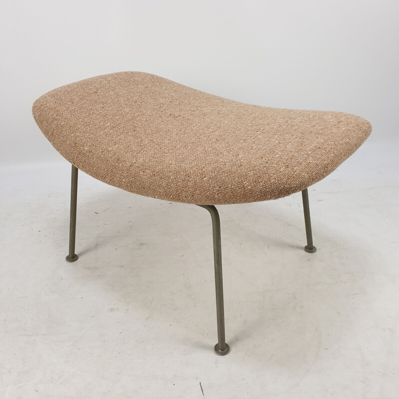 Vintage Oyster Chair with ottoman by Pierre Paulin for Artifort, 1965