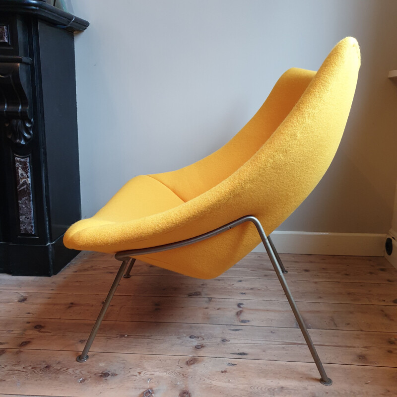 Vintage Oyster Chair with ottoman by Pierre Paulin for Artifort 1960