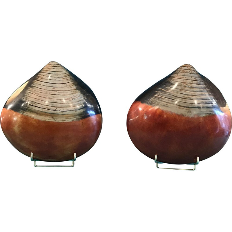 Pair of vintage lacquer boxes in the shape of shells