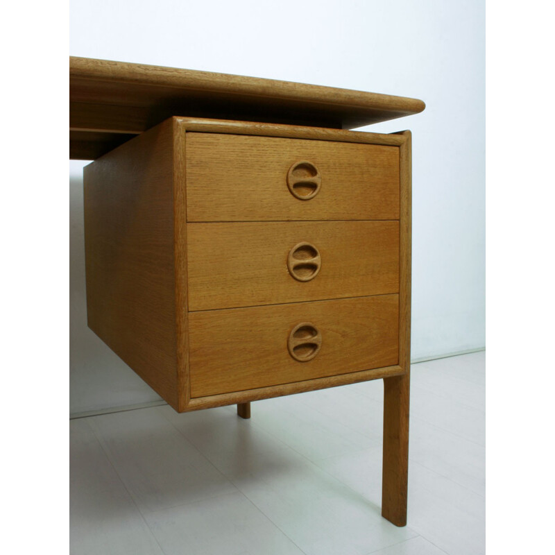 Bureau vintage scandinave en chêne - 1960