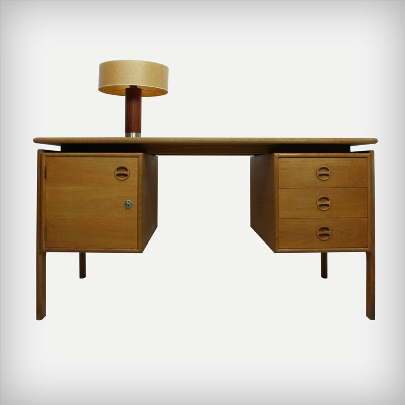 Bureau vintage scandinave en chêne - 1960